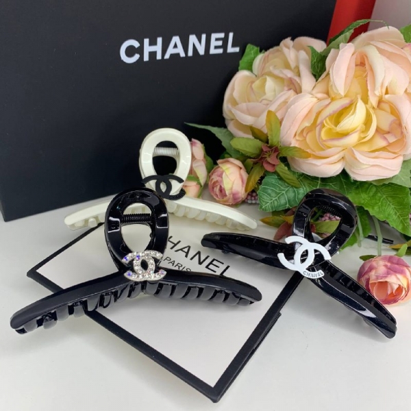 Шанель крабик для волос / Chanel черный с логотипом с цирконами